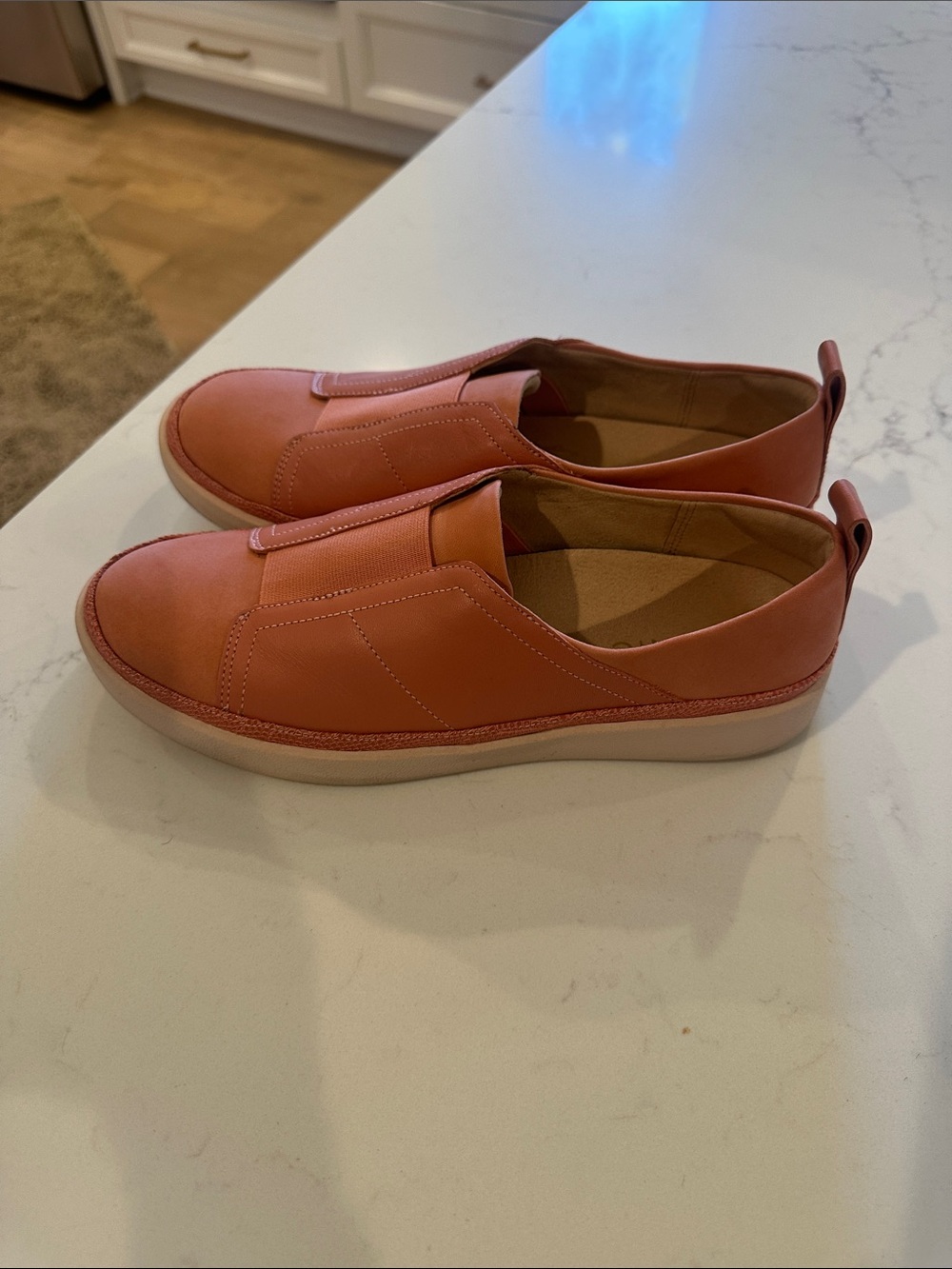 Vionic Shoes - Picture 3 of 9